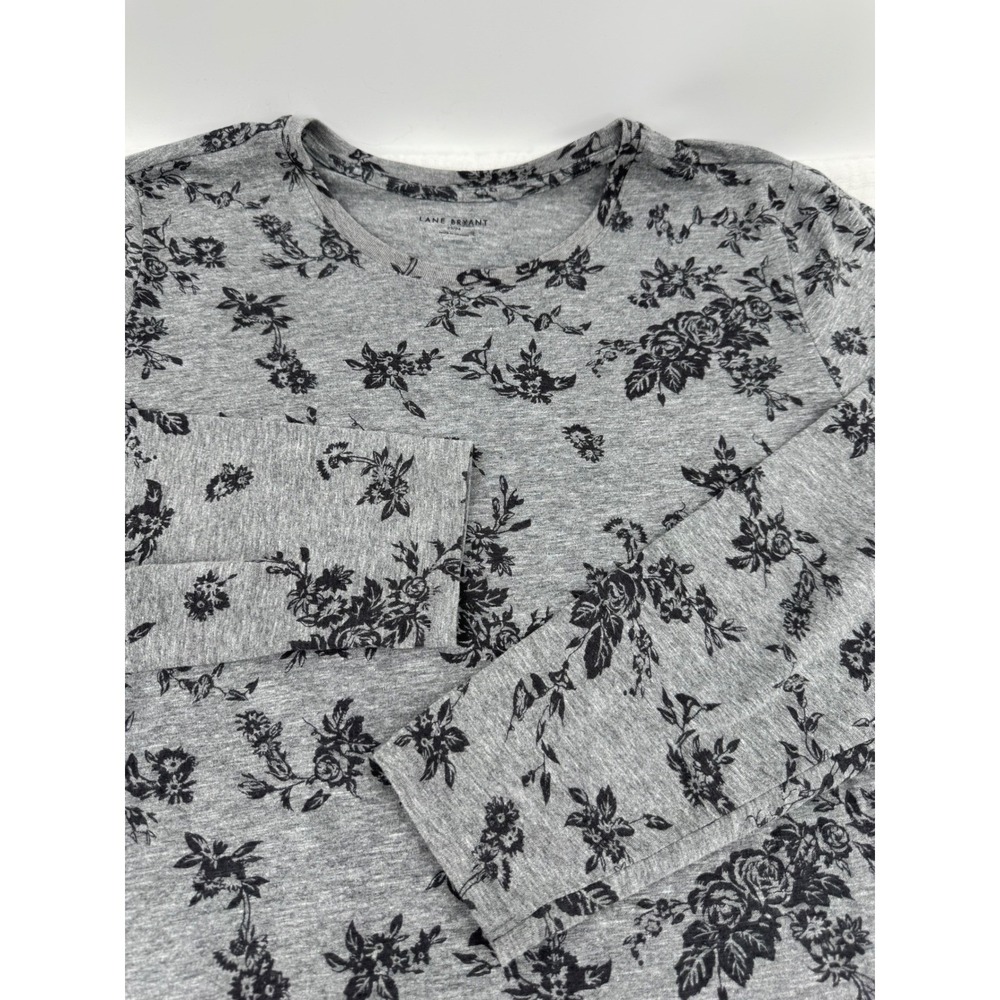 Lane Bryant T-Shirt Size 22/24 Grey Black Floral Long Sleeve Crew Lightweight